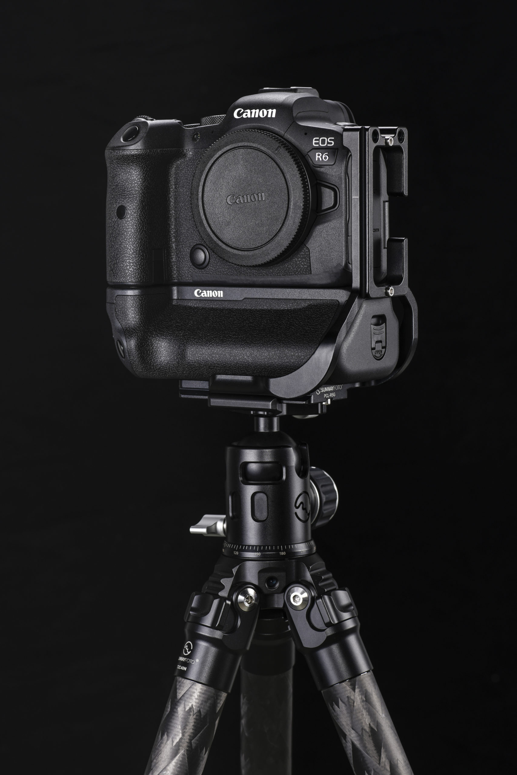 Sunwayfoto PCL-R5G Custom L Bracket for Canon EOS R5/6 with Battery Grip - Image 4